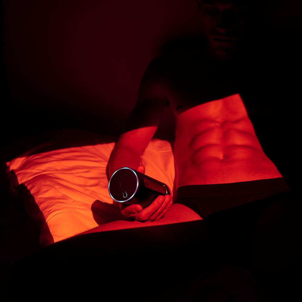 LELO - F1S V2 App Controlled Male Masturbator Black/Red ❤️Lelo