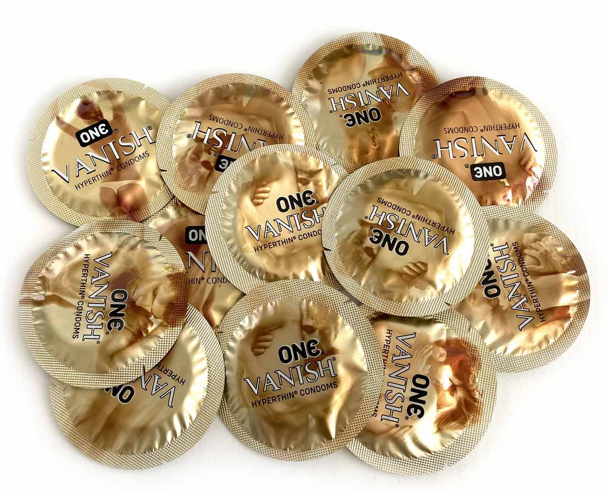 ONE Vanish Superthin Condoms 12 Pack Premium Lubricated ❤️ONE